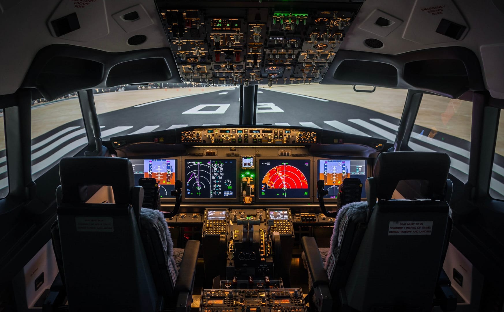 Letecký simulátor B738M FNPTII MCC v Poprade